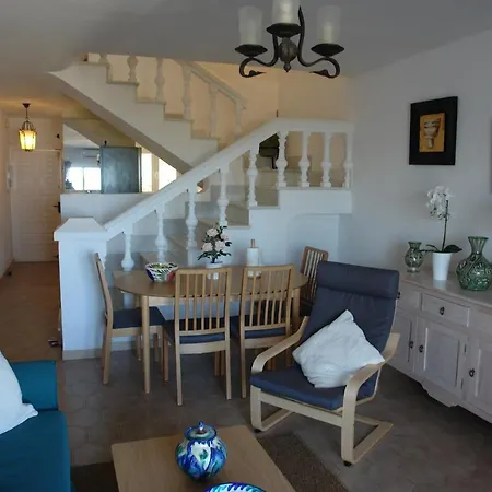 Jardines De 18 Menyber بيت للعطل