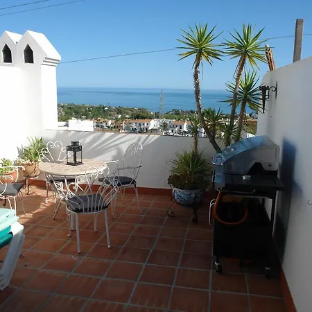 Holiday home Jardines De 18 Menyber